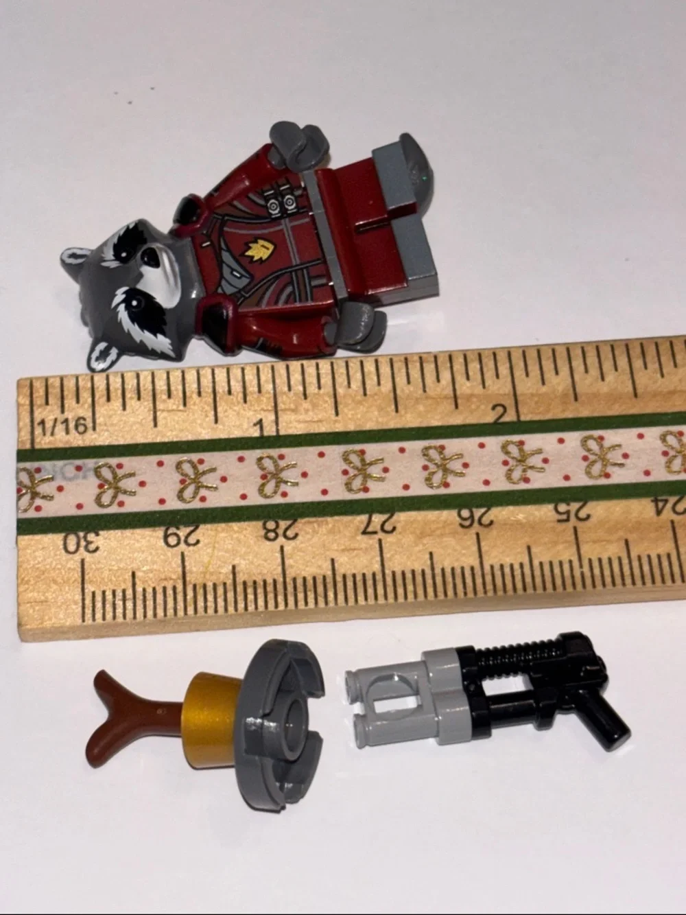 LEGO Rocket Raccoon Minifigure with Accessories Guardians of the Galaxy Raccoon - Picture 8 of 13